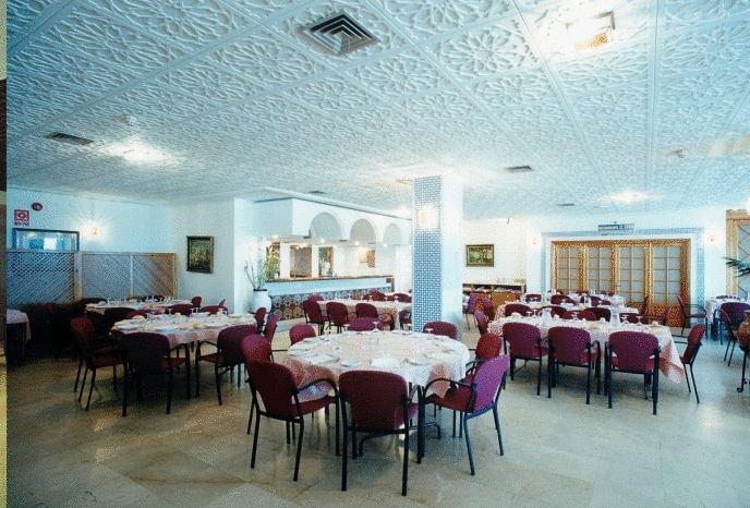 阿尔赫西拉斯 Al-Mar酒店 餐厅 照片